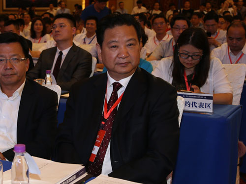 黃海嵩 中國(guó)企聯(lián)駐會(huì)副會(huì)長(zhǎng)